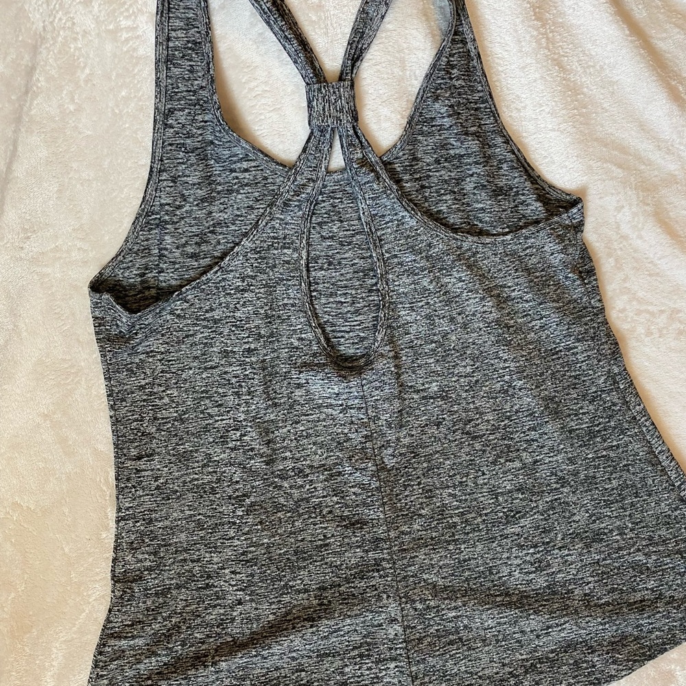 Workout tank - Picture 3 of 3